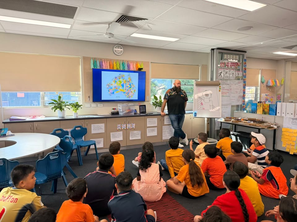 725697182898692_1517200490415020-1